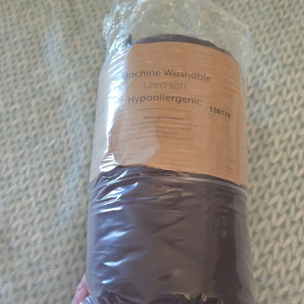 SALE! King Duvet Cover Set by Macys in Burgundy
